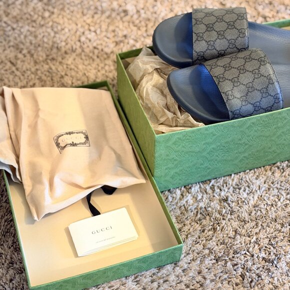 Gucci Slides - GG Supreme H20 Grey/Black; Size: US 12 - Picture 3 of 6